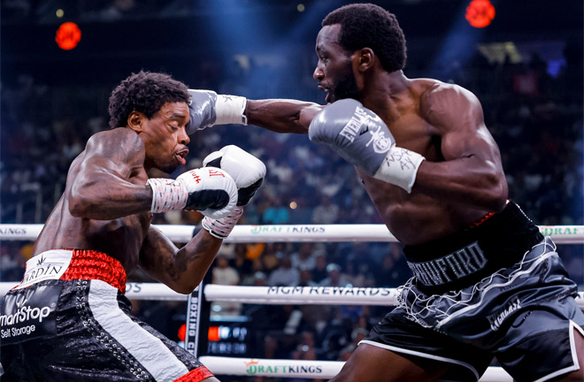 Crawford dropped Spence Jr three times Photo Credit: Ryan Hafey/Premier Boxing Champions