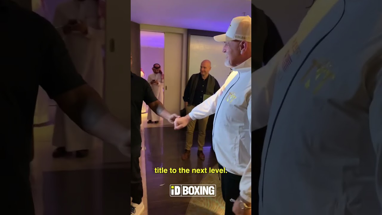 👀 Mike Tyson meets Big John Fury!