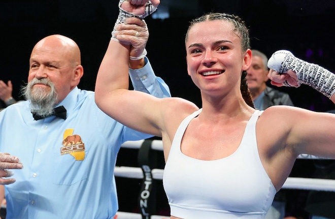 Nicolson overcame Juarez on her professional debut Photo Credit: Ed Mulholland/Matchroom