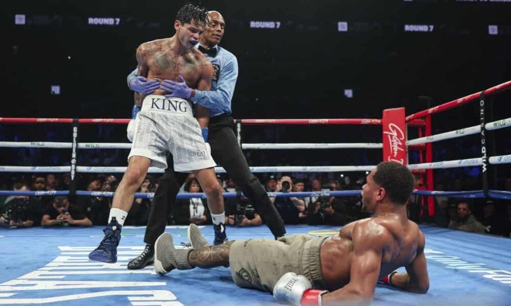 Ryan Garcia vs Devin Haney with referee Harvey Dock