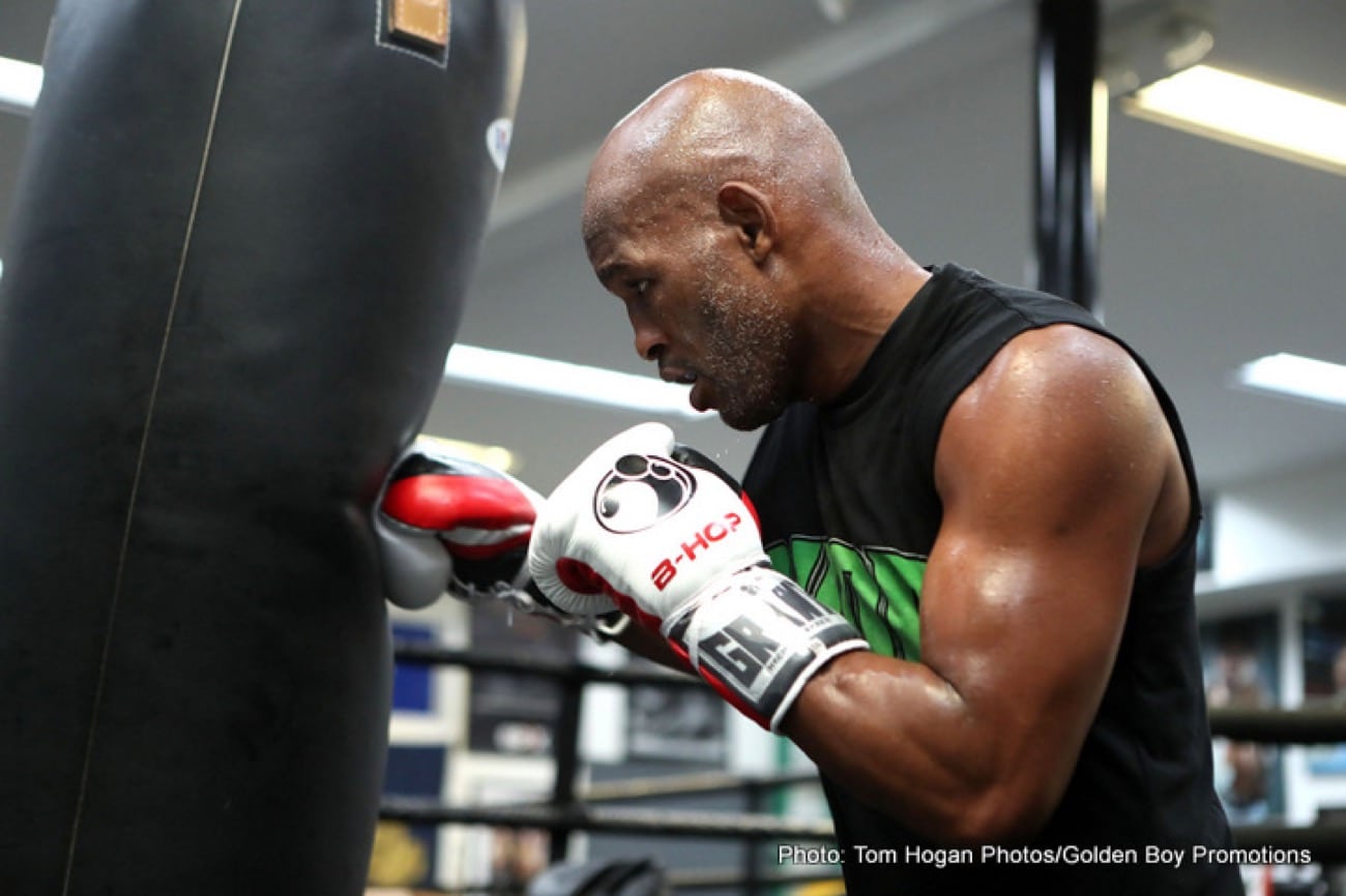 On This Day: Clinton Mitchell And Bernard Hopkins Meet As They Both Make Their Pro Debut!