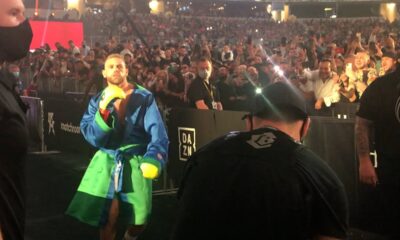 Billy Joe Saunders DANCES FOR 73,000 OF HIS HATERS during his walkout to fight Canelo Alvarez