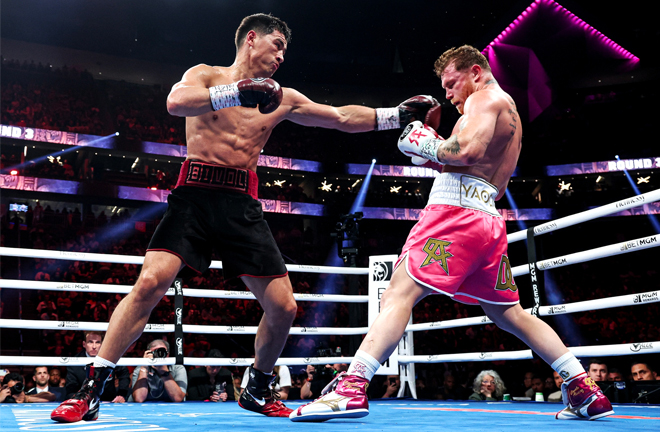 Zhang Zhilei knocked out Scott Alexander in the first round of a heavyweight fight at T-Mobile Arena in Las Vegas. Photo Credit: Ed Mulholland/Matchroom.