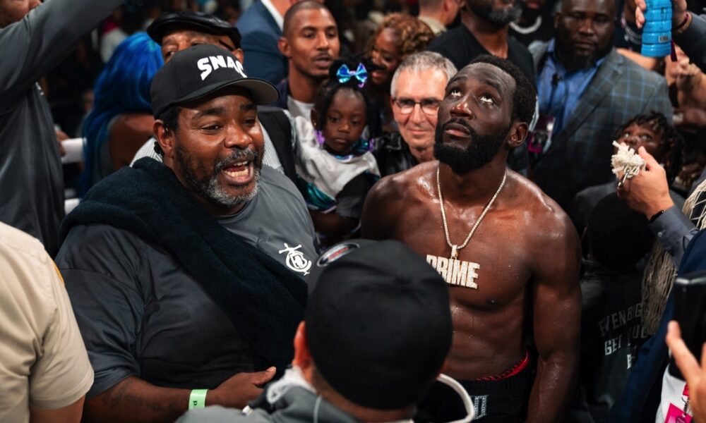 Image: Crawford's Trainer BoMac: Canelo in Trouble If Crawford Wins Against Madrimov