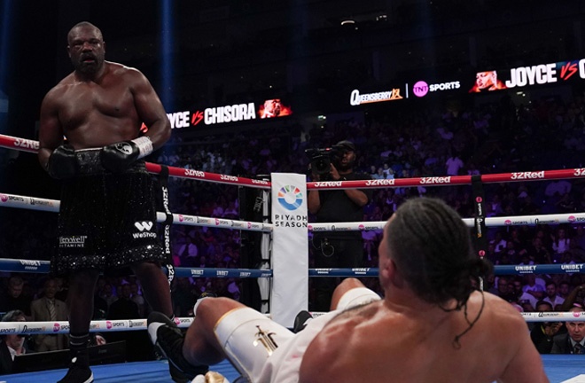 Chisora prevailed with a unanimous decision win over Joyce Photo Credit: Stephen Dunkley/Queensberry Promotions