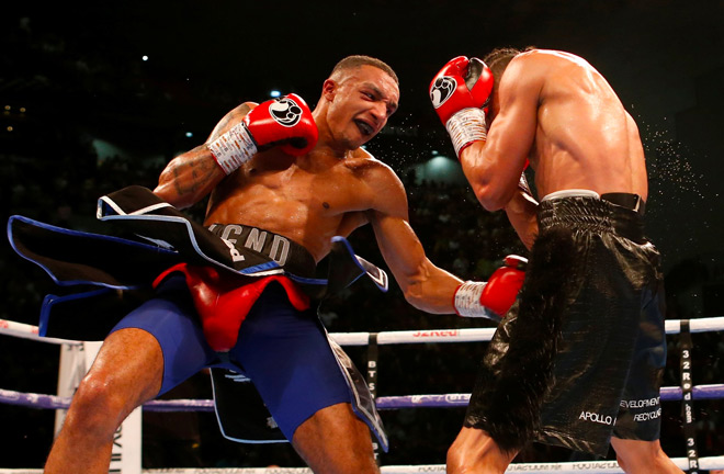 Zelfa Barrett dug deep before stopping Eric Donovan with a showreel eighth round knockout Photo Credit: Mark Robinson/Matchroom Boxing