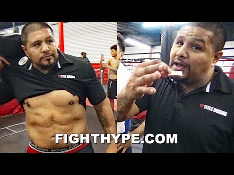 FERNANDO VARGAS FLEXES ON DE LA HOYA & CALLS HIM OUT FOR "BAD BLOOD" REMATCH: "OSCAR, LET'S GO VATO"