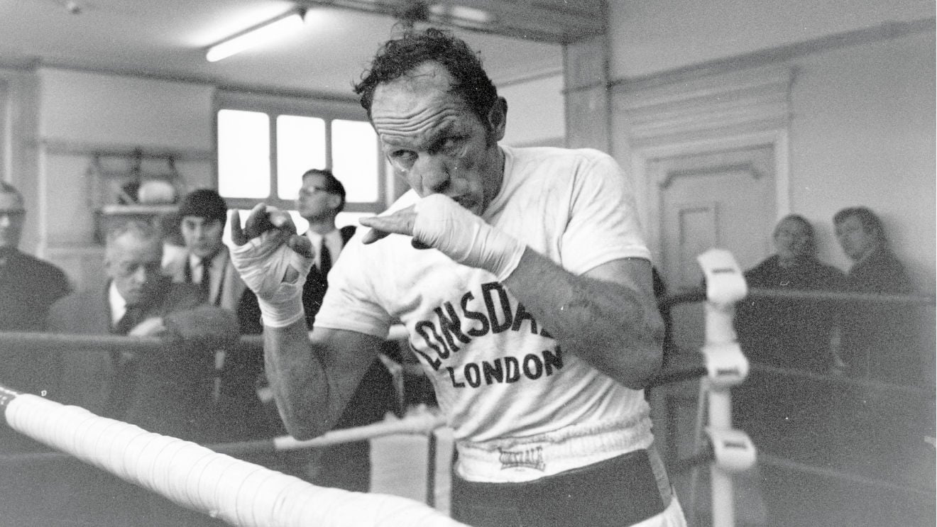 Henry Cooper Boxing News