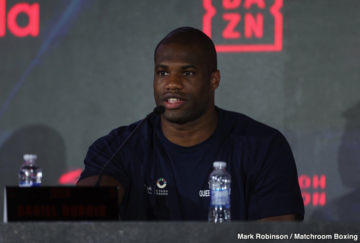 Image: Dubois Celebrates Birthday with Symbolic Cake Smash Ahead of Joshua Fight