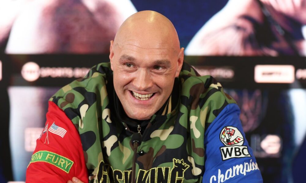 Tyson Fury shows off his ready physique before the fight with Oleksandr Usyk