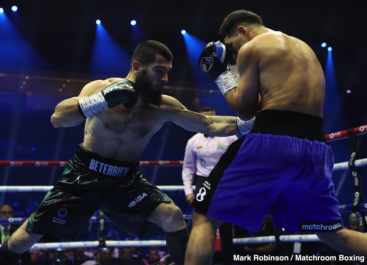 Image: Artur Beterbiev was "Bullying" Dmitry Bivol, Says Gareth A Davies