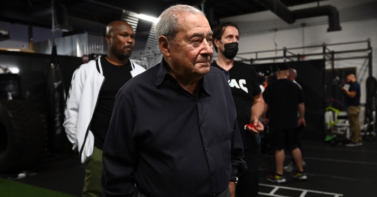 Bob Arum reacts to the idea of ​​a Top Rank vs Golden Boy card