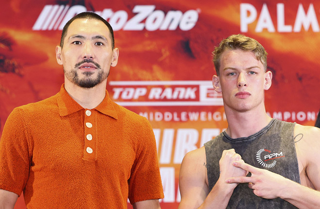 Janibek and Mikhailovich were supposed to meet in July Photo Credit: Mikey Williams/Top Rank