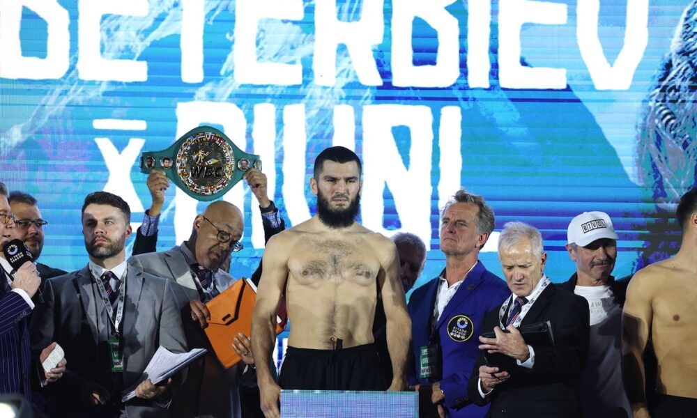 Image: Battle For Undisputed Beterbiev vs Bivol