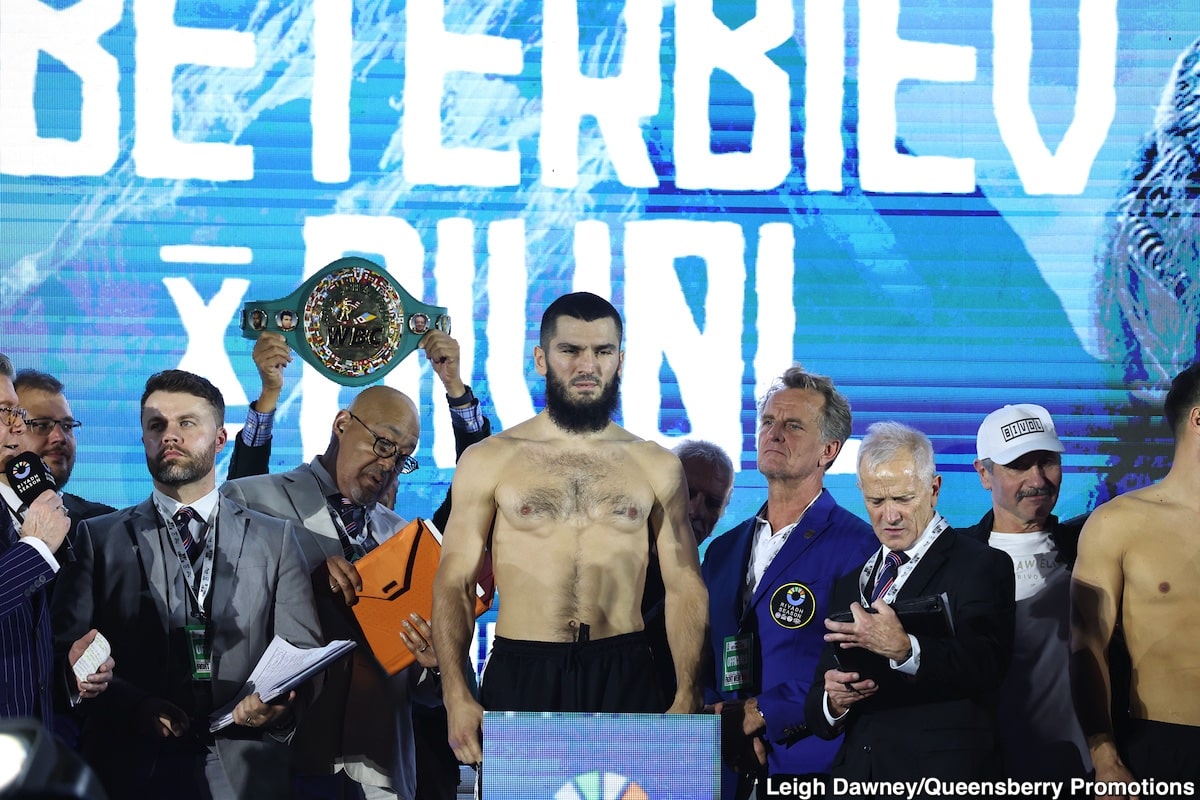 Image: Battle For Undisputed Beterbiev vs Bivol