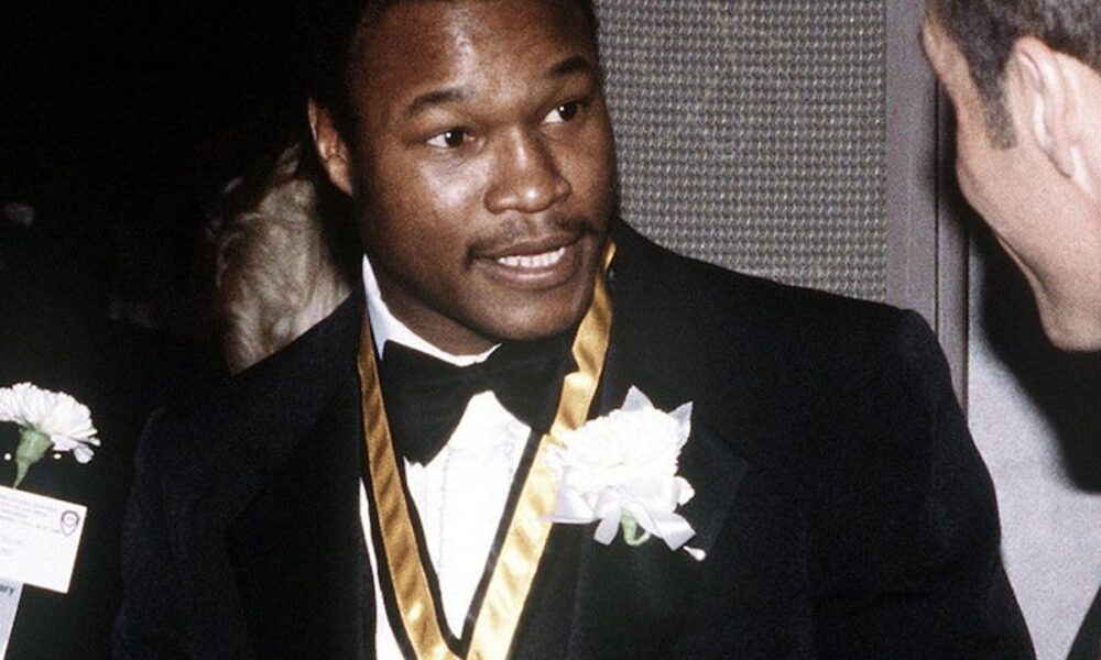 Heavyweight Great Larry Holmes Turns 75......And Holmes Boxed 75 Times As A Pro!