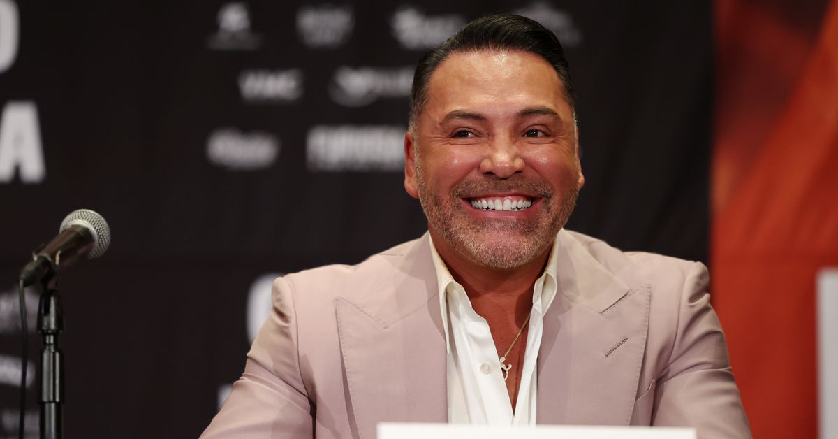 Oscar De La Hoya thinks the Canelo vs. Berlanga marketing is a bit off