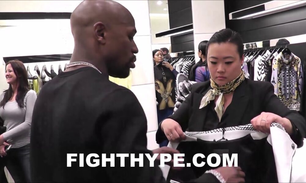 WHAT DOES FLOYD MAYWEATHER SHOP FOR PRIOR TO BIGGEST PAYDAY? VERSACE, PYTHON, GUCCI & MORE!