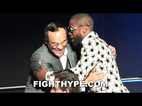 JUAN MANUEL MARQUEZ JABS PACQUIAO & HUGS MAYWEATHER; REUNITE & SHARE A LAUGH AT HALL OF FAME BANQUET