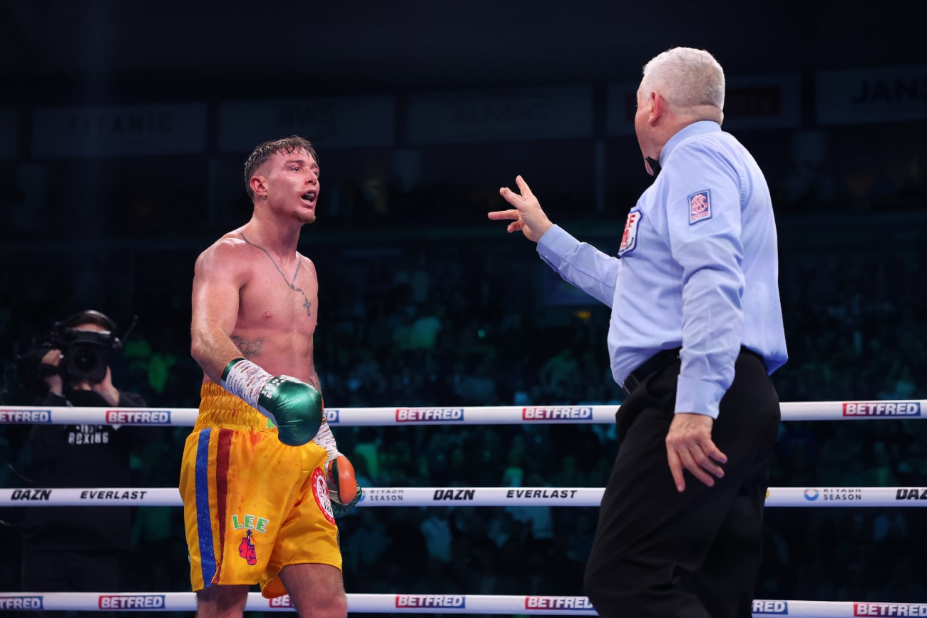 Image: Boxing Results: Referee's Bizarre DQ Robs Paddy Donovan of Victory Over Lewis Crocker in IBF Title Eliminator