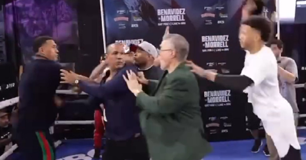Video: David Benavidez and David Morrell Buffle during training