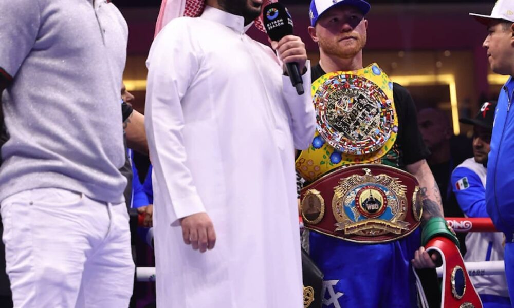 Image: Age, Ring Rust, and Canelo's Power: An Obstacle for Crawford's Two-Weight Class Jump