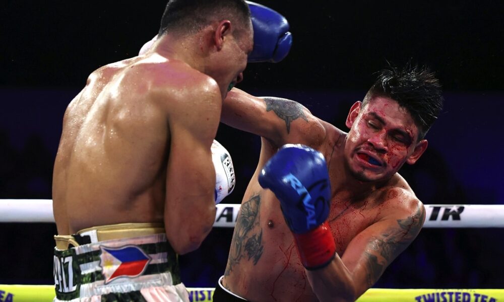 Image: Boxing Results: Controversial Cut Leads to Unconvincing Victory: Navarrete Grabs Technical Decision Over Suarez