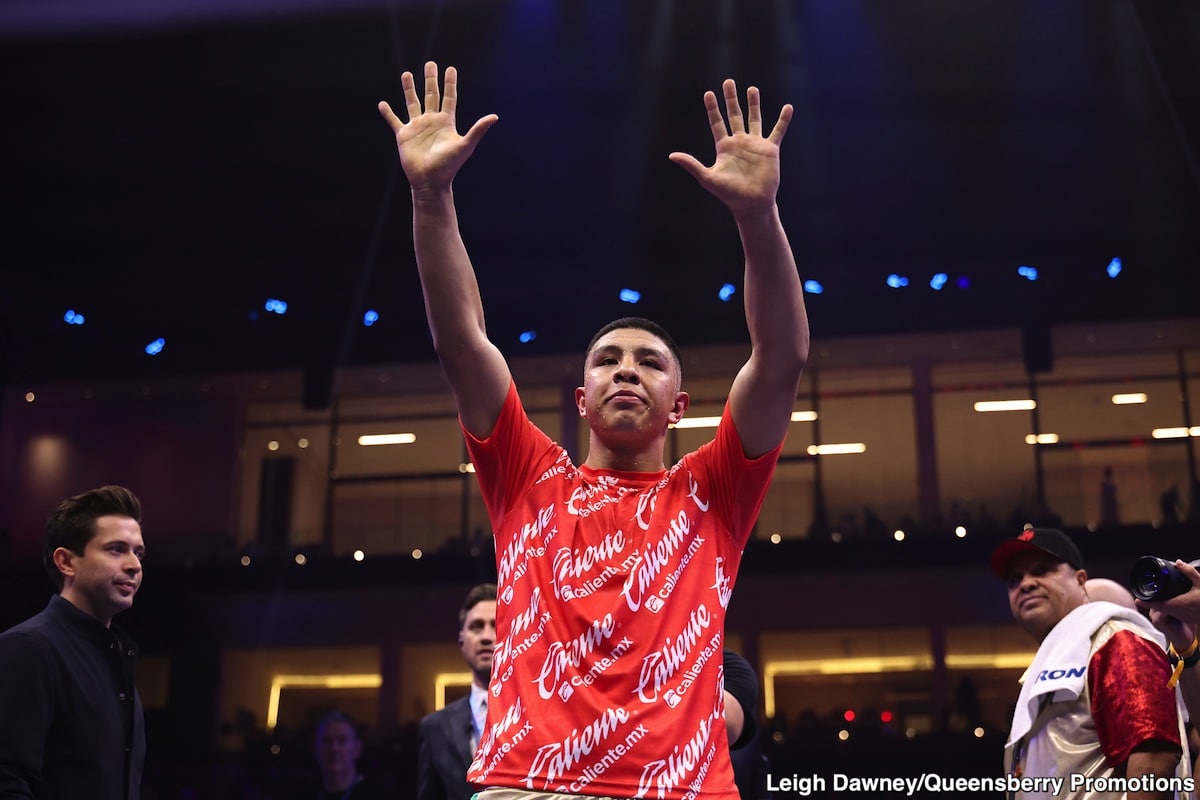 Image: Fans Slam Canelo After Munguia's Failed Drug Test and Defense