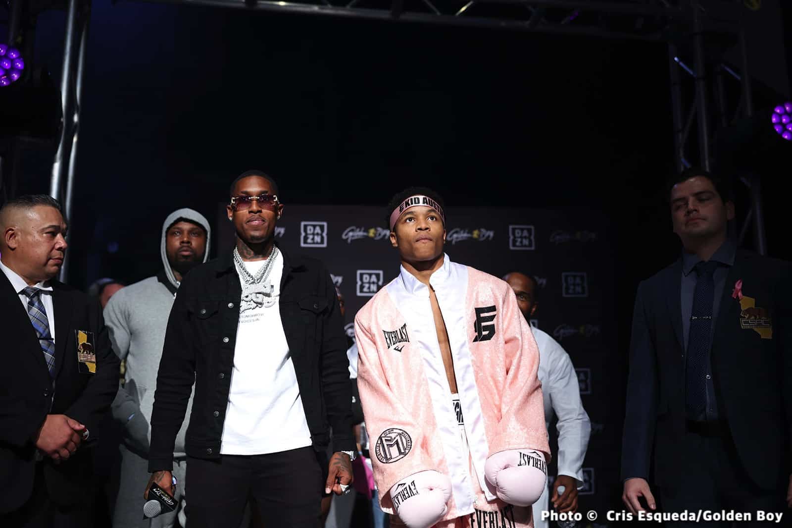 Image: Floyd Schofield Sr. Explains the Decision to Decline the Abdullah Mason Fight in Favor of a $5 Million Golden Boy Deal