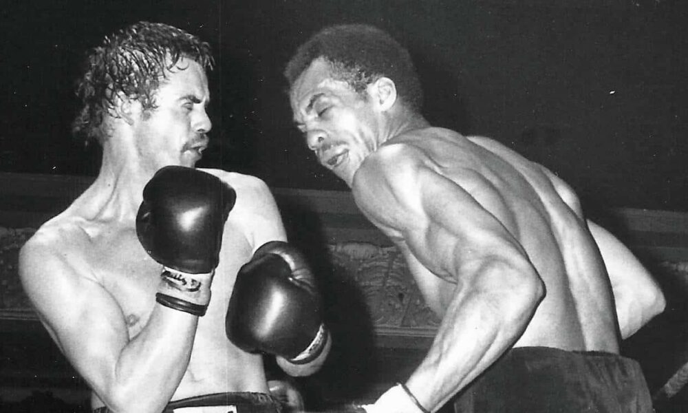 Phil Martin boxing Tim Wood