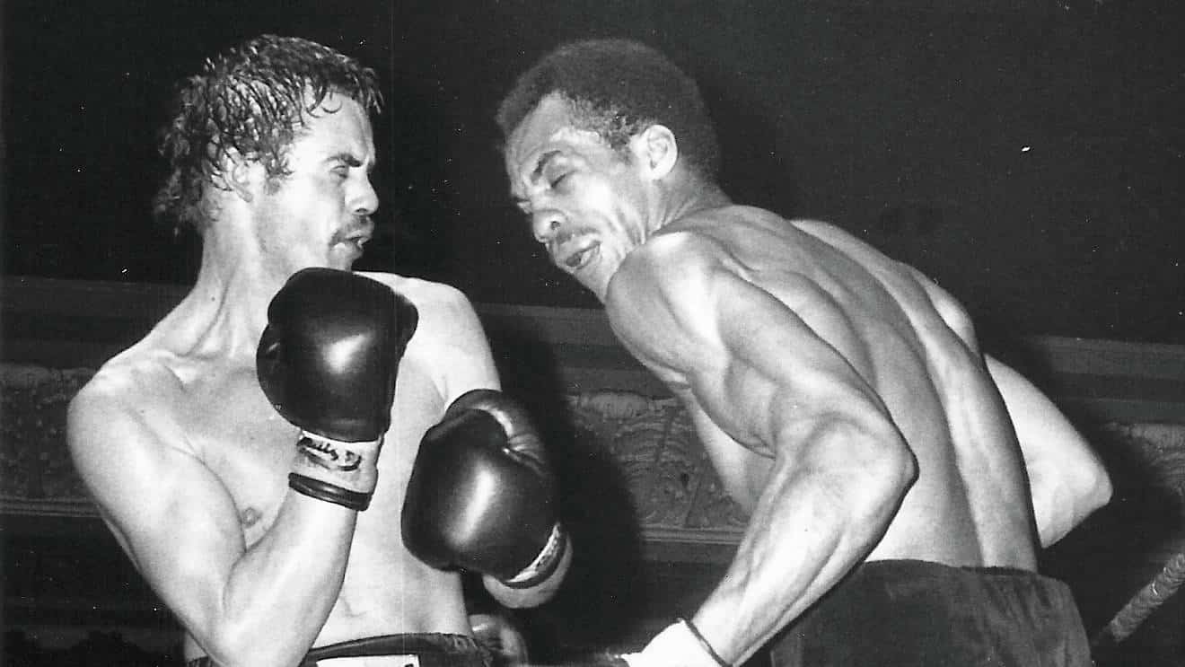 Phil Martin boxing Tim Wood