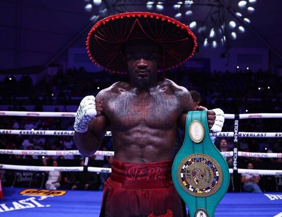 Coe dominated Gallegos in their second outing Photo Credit: Melina Pizano/ Matchroom