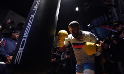 Mayweather's Boxing and Fitness employees protest for a lack of remuneration