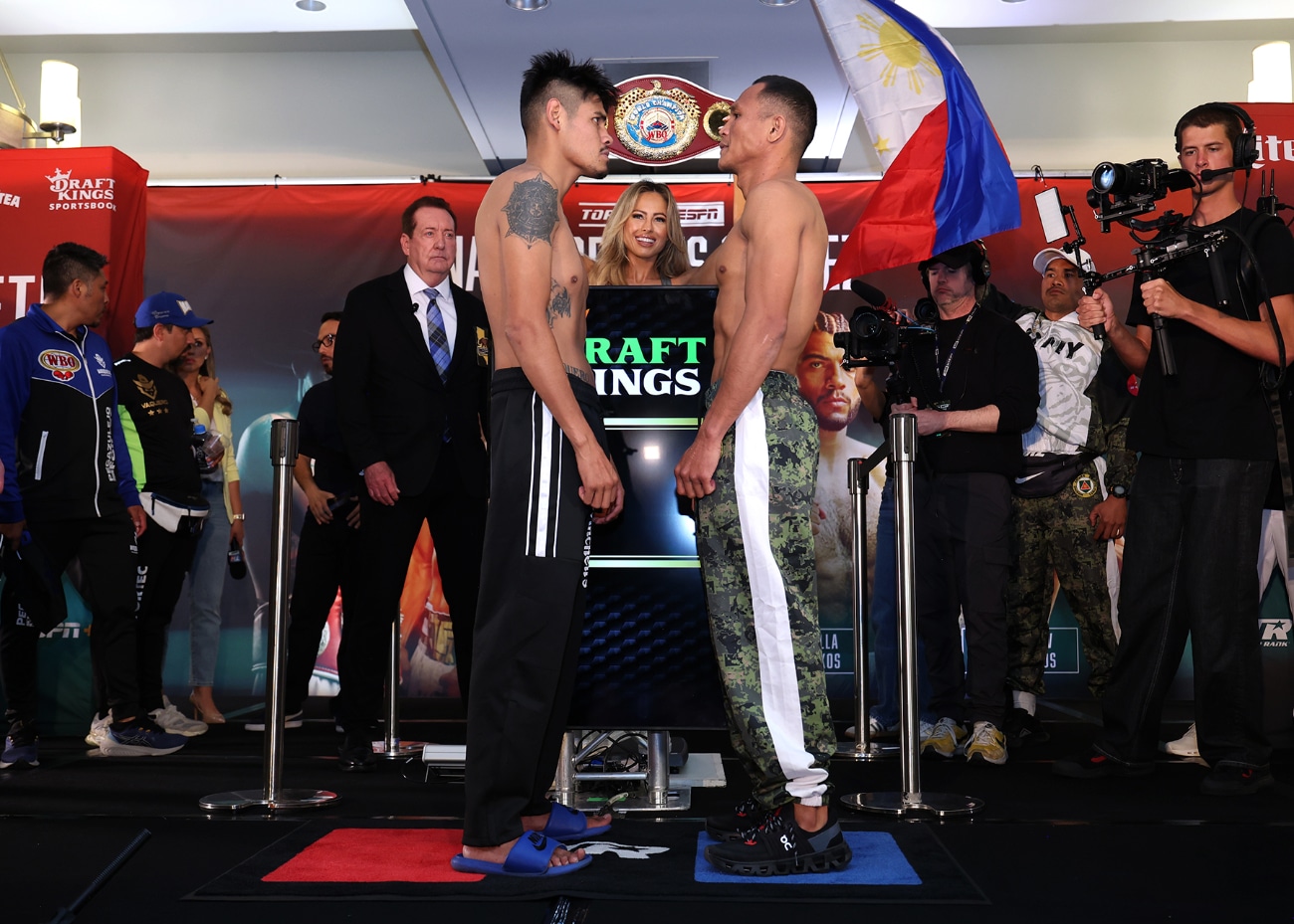 Image: Navarrete vs. Suarez and Muratalla vs. Abdullaev - Weigh-in Results for Saturday