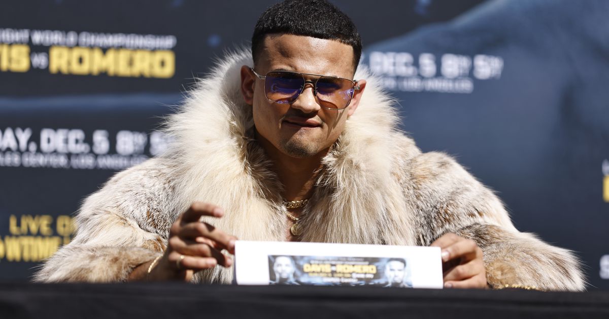 Rolando Romero does not give Lamont Roacha No Shot to defeat Gervont Davis