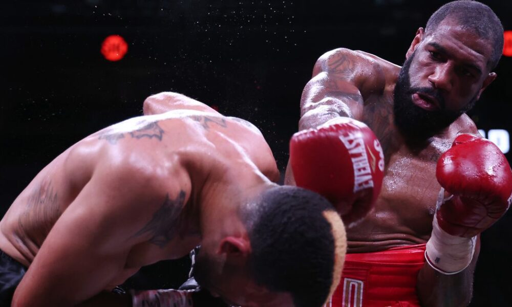 Steven Nelson does not want to lie down on Diego Pasteco