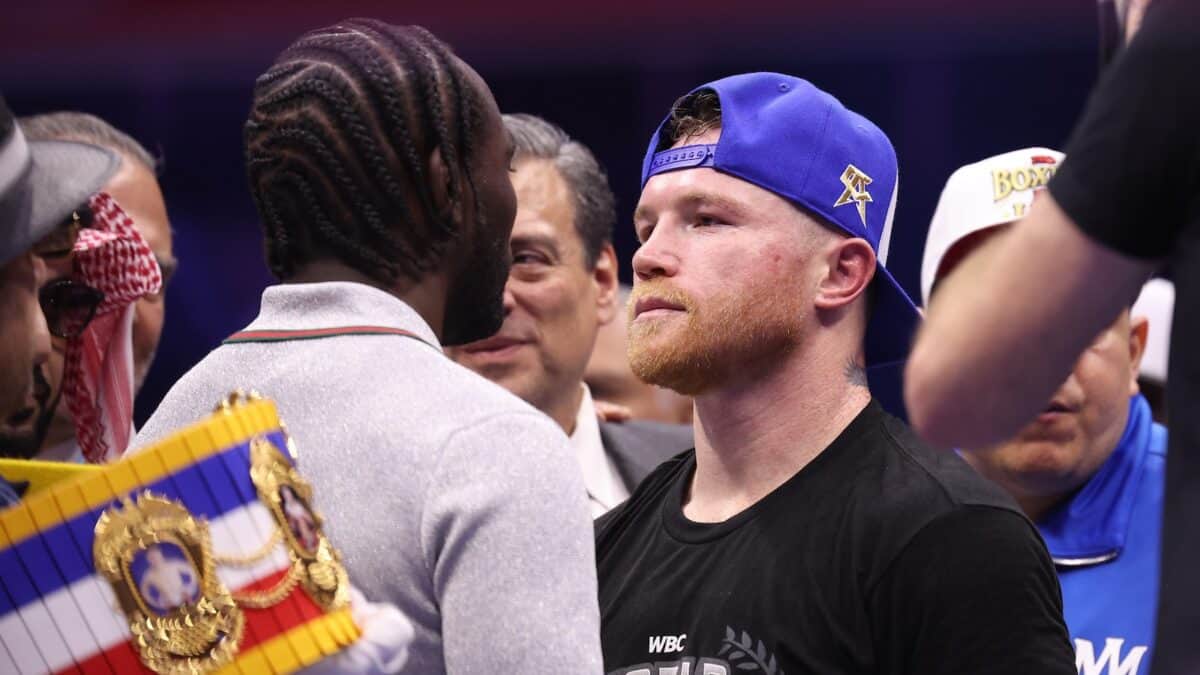 Canelo vs Crawford face off