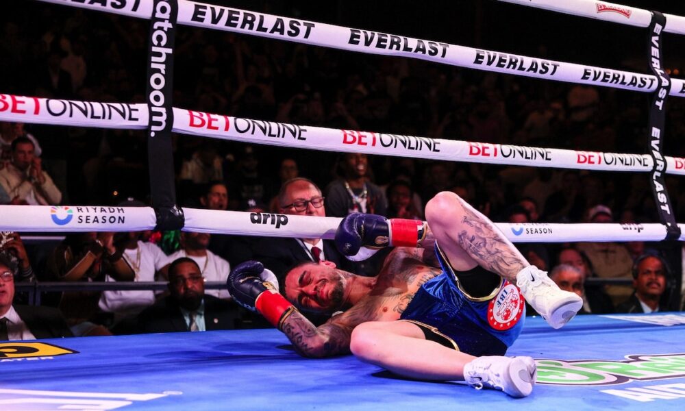 Image: Boxing Results: Hitchins KOs Kambosos Jr.; Cruz Stops Mishiro in Lightweight Eliminator Bout