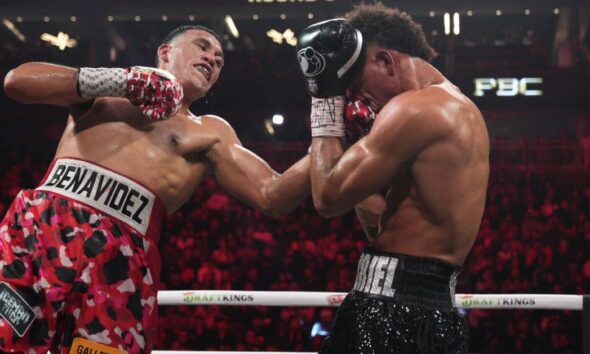 David Benavidez fights by knocking down to defeat David Morrell Jr