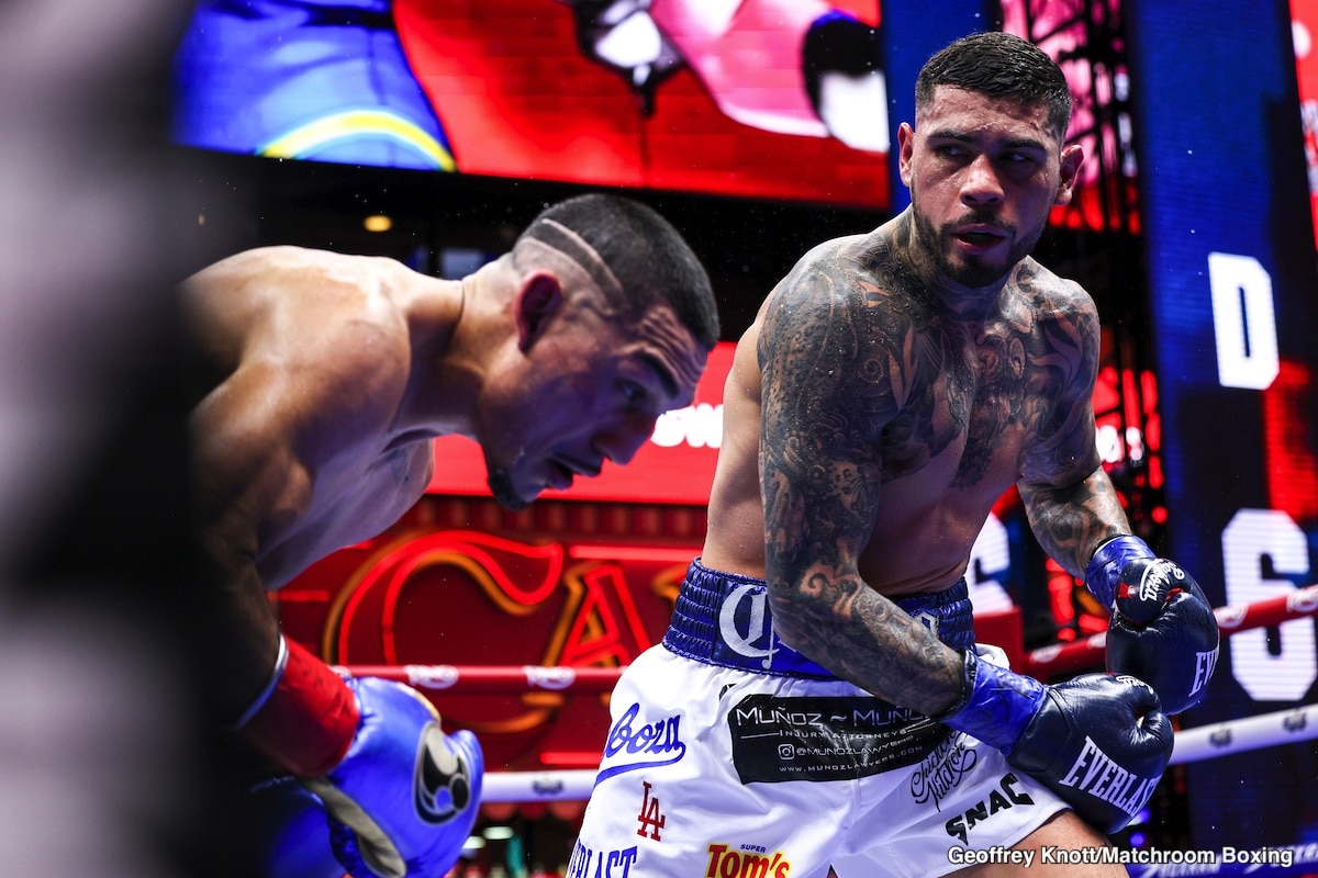 Image: De La Hoya Offers Teofimo Lopez Golden Boy Deal Amid Turki Alalshikh Apology Fallout
