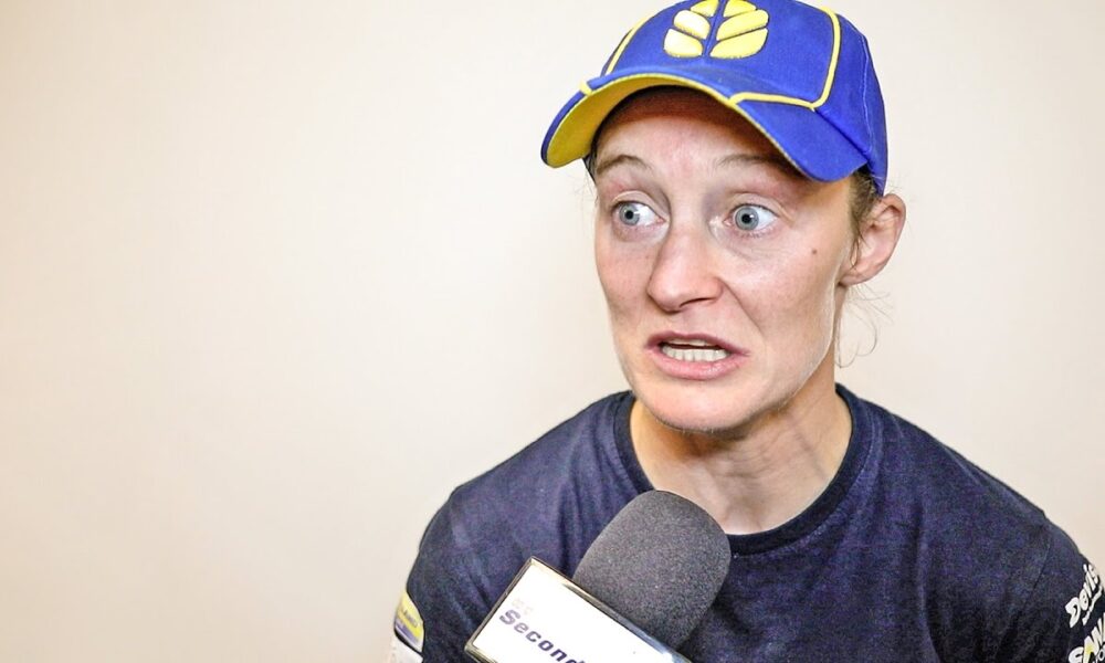 Delfine Persoon EMOTIONAL after no contest decision - 'REFEREE SAID NOTHING'