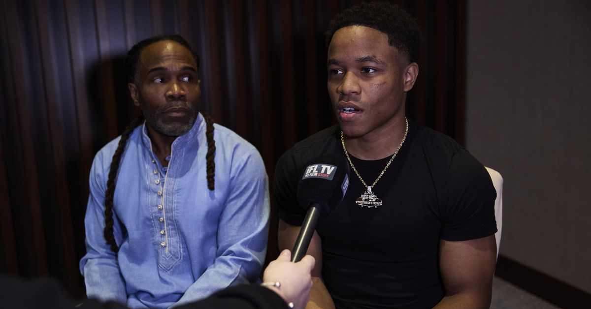 Floyd Schofield SR says the Hospitalization of his son before the fight Shakur