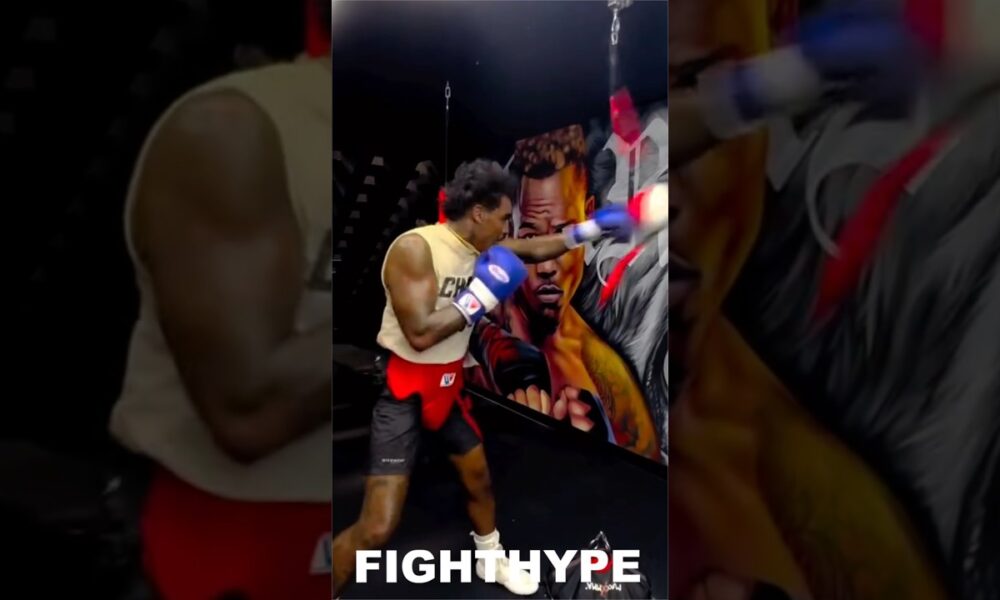 Jermall Charlo DRILLS Floyd Mayweather SHOTGUN JAB to set up Gervonta Davis UPPERCUT COMBO