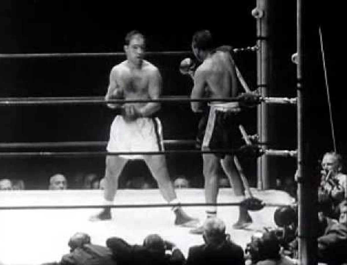 Image: Remembering When Greats Fought Greats!