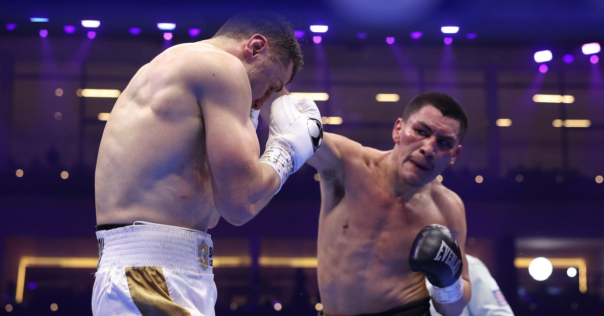 Vergil Ortiz Jr. The decision of profit over Madrimov, retains a temporary strap