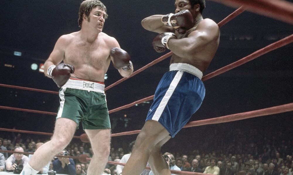 Earnie Shavers v Jerry Quarry first round knockout