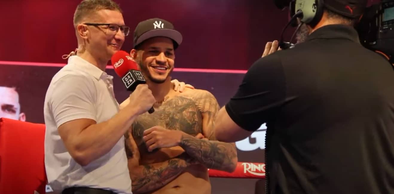 Image: Berlanga Blasts De La Hoya at Workout