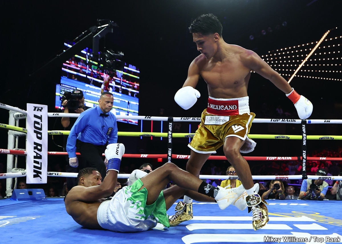Image: Boxing Results: Emiliano Vargas Makes Quick Work Of Alexander Espinoza 