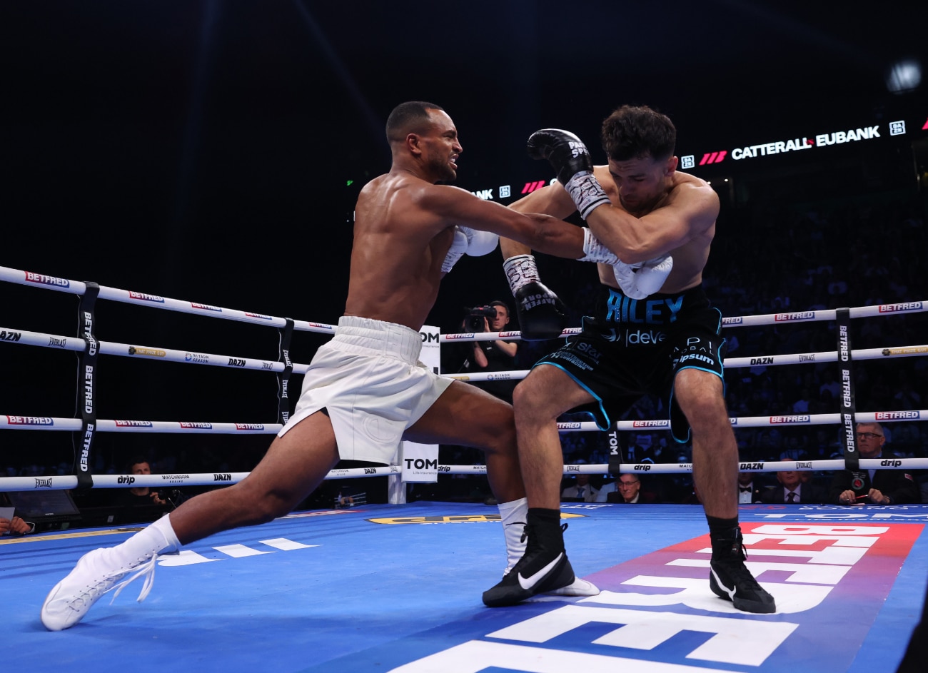 Image: Boxing Results: Victory Stained in Red: Jack Catterall's Hard-Fought Technical Decision Over Harlem Eubank