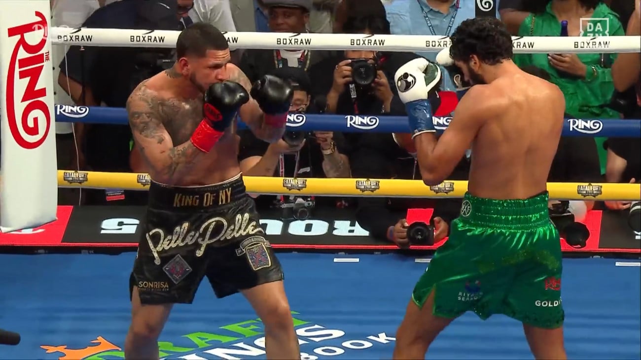 Image: Edgar Berlanga's Crushing KO Loss to Hamzah Sheeraz: What's Next for "The Chosen One"?